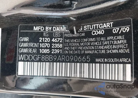 2010 Mercedes-Benz C 300 Luxury 4Matic/Sport 4Matic z USA, uszkodzony, nr VIN WDDGF8BB9AR090665